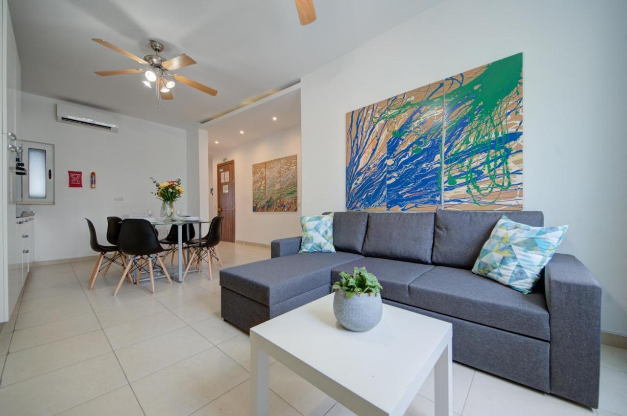 Azure Haven - Gzira Apartments And Penthouse By Shortletsmalta ภายนอก รูปภาพ