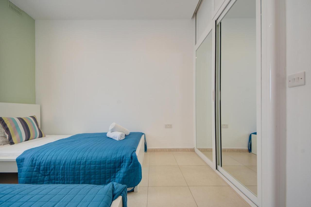 Azure Haven - Gzira Apartments And Penthouse By Shortletsmalta ภายนอก รูปภาพ