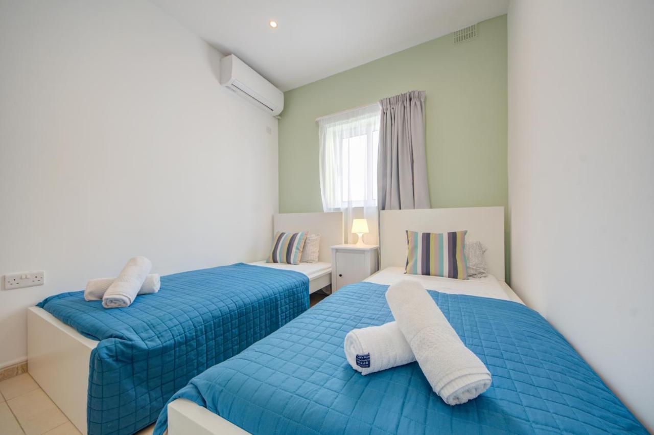 Azure Haven - Gzira Apartments And Penthouse By Shortletsmalta ภายนอก รูปภาพ