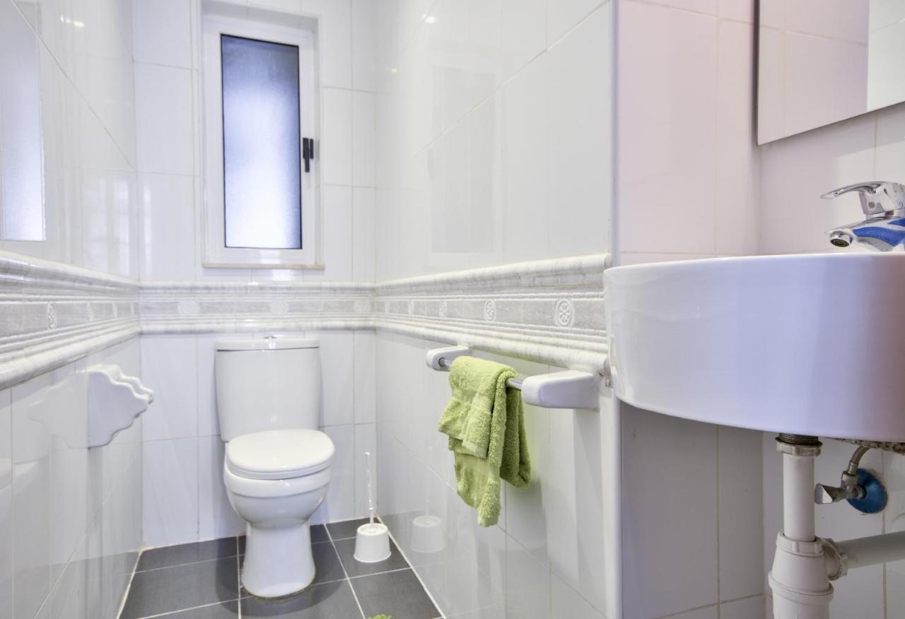 Azure Haven - Gzira Apartments And Penthouse By Shortletsmalta ภายนอก รูปภาพ
