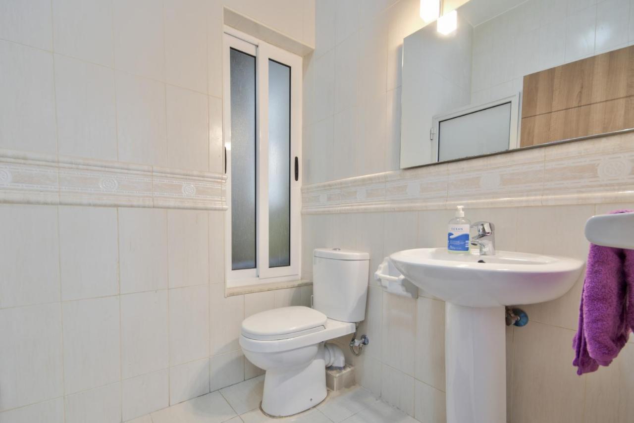 Azure Haven - Gzira Apartments And Penthouse By Shortletsmalta ภายนอก รูปภาพ