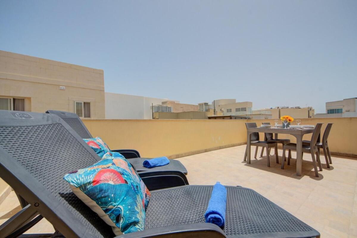 Azure Haven - Gzira Apartments And Penthouse By Shortletsmalta ห้อง รูปภาพ