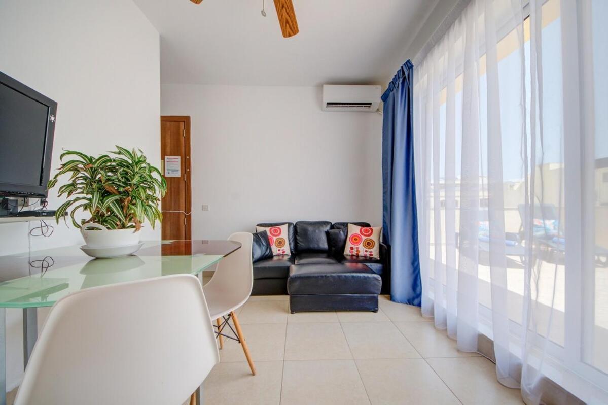 Azure Haven - Gzira Apartments And Penthouse By Shortletsmalta ห้อง รูปภาพ