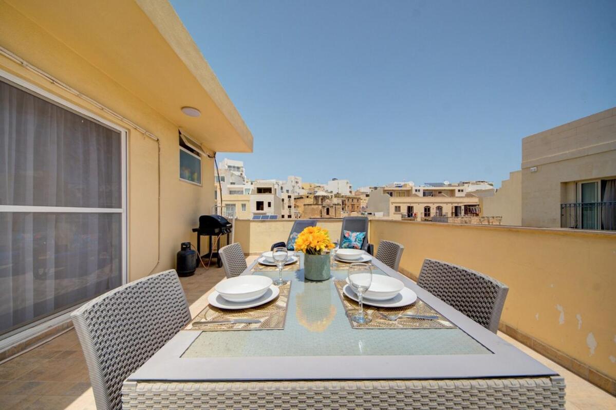 Azure Haven - Gzira Apartments And Penthouse By Shortletsmalta ห้อง รูปภาพ